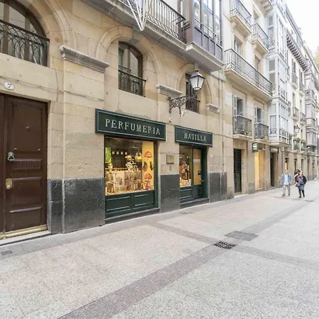 The Collection | Loreak * 산세바스티안